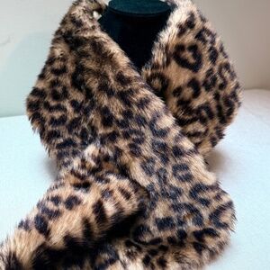 Leopard Print Faux Fur Pull Through Scarf